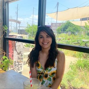 Meet your Posher, Jade